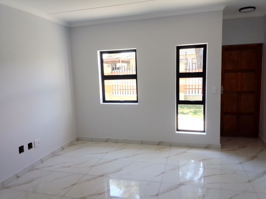 2 Bedroom Property for Sale in Ruyterwacht Western Cape